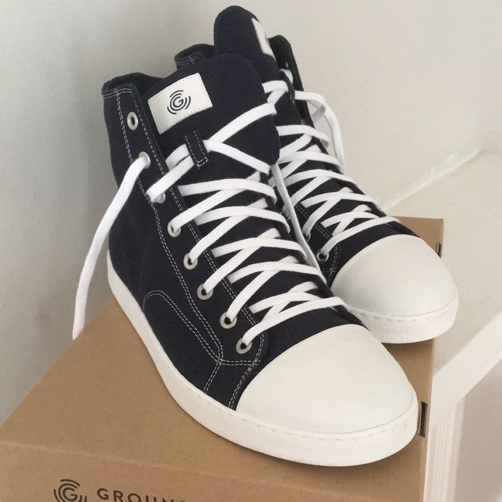 Groundies, New in box Never worn, True star regular fit M Canvas Navy, Size 10US